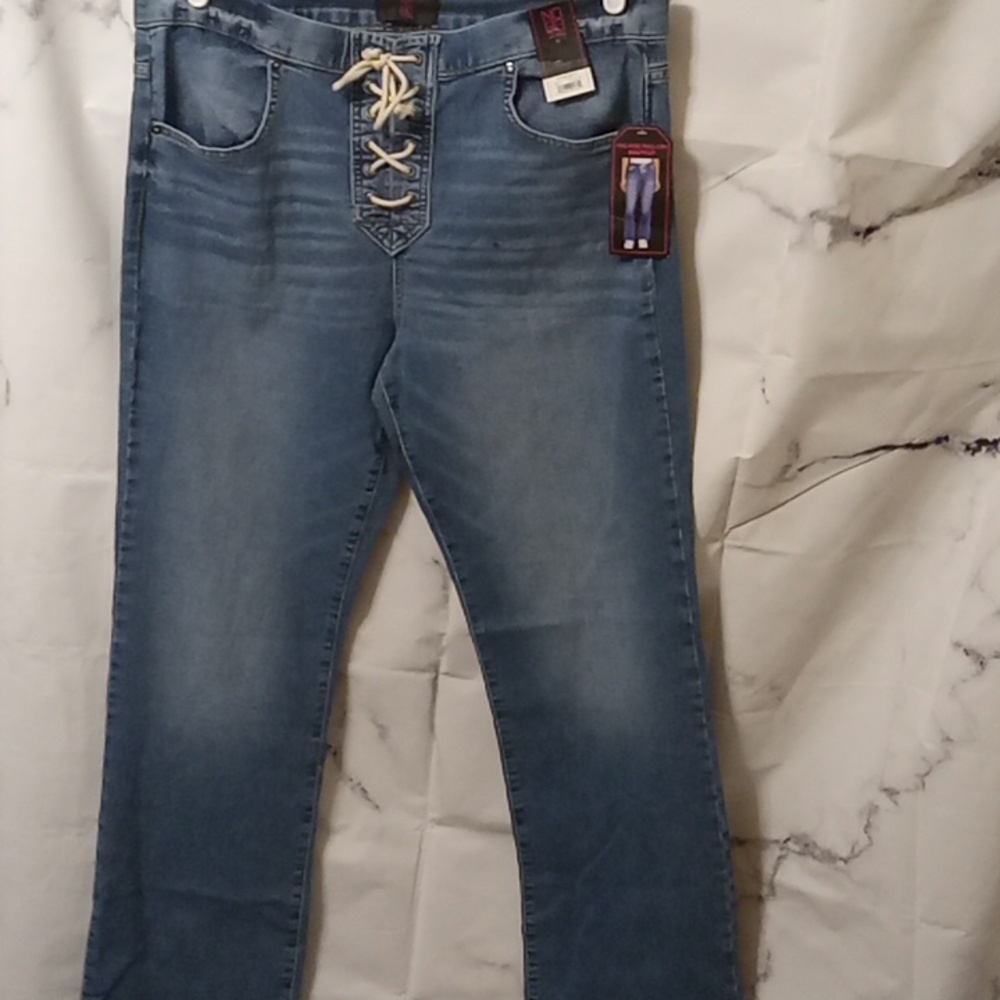 NOBO lace up boot cut jeans XXL 19 🩷🩷🩷🩷